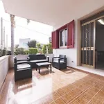 Poesia Flat - Roca Apartment