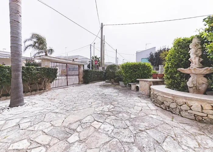 Poesia Flat - Roca Daire