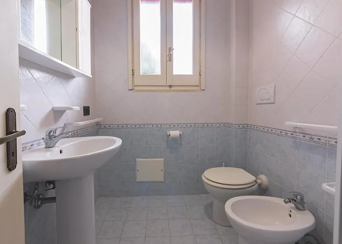 Poesia Flat - Roca Daire *